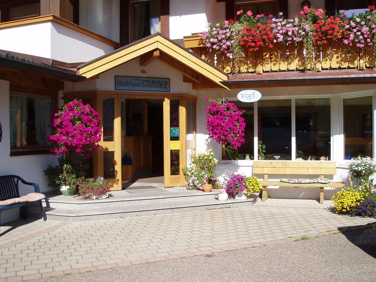 Gaestehaus Strasser Riezlern Ngoại thất bức ảnh